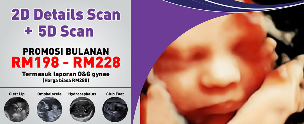 Wanita menggunakan VR scan